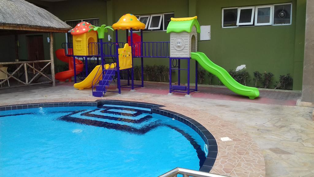 Seascape Hotel Dar es Salaam Bagian luar foto