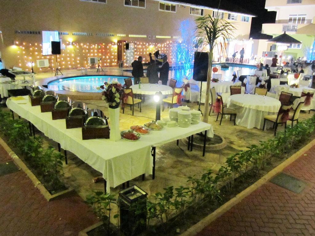 Seascape Hotel Dar es Salaam Bagian luar foto