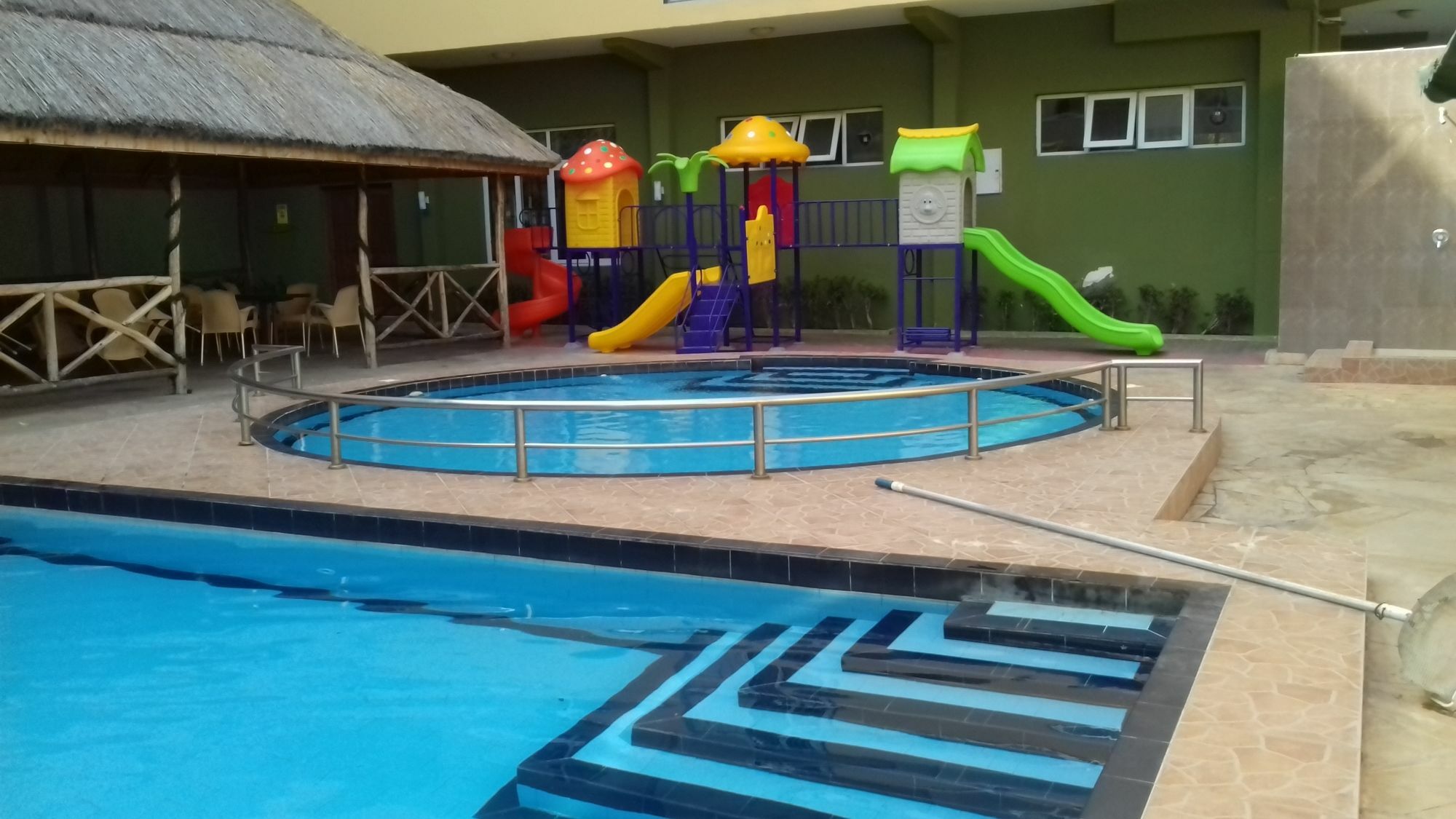 Seascape Hotel Dar es Salaam Bagian luar foto